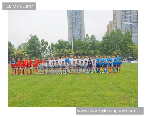 重庆足球队强势崛起荣登足球状态排行榜第四名